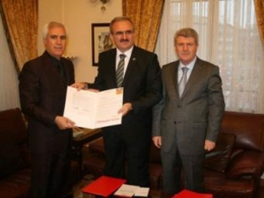 Bursa'ya Yeni Okul İçin İmzalar Atıldı