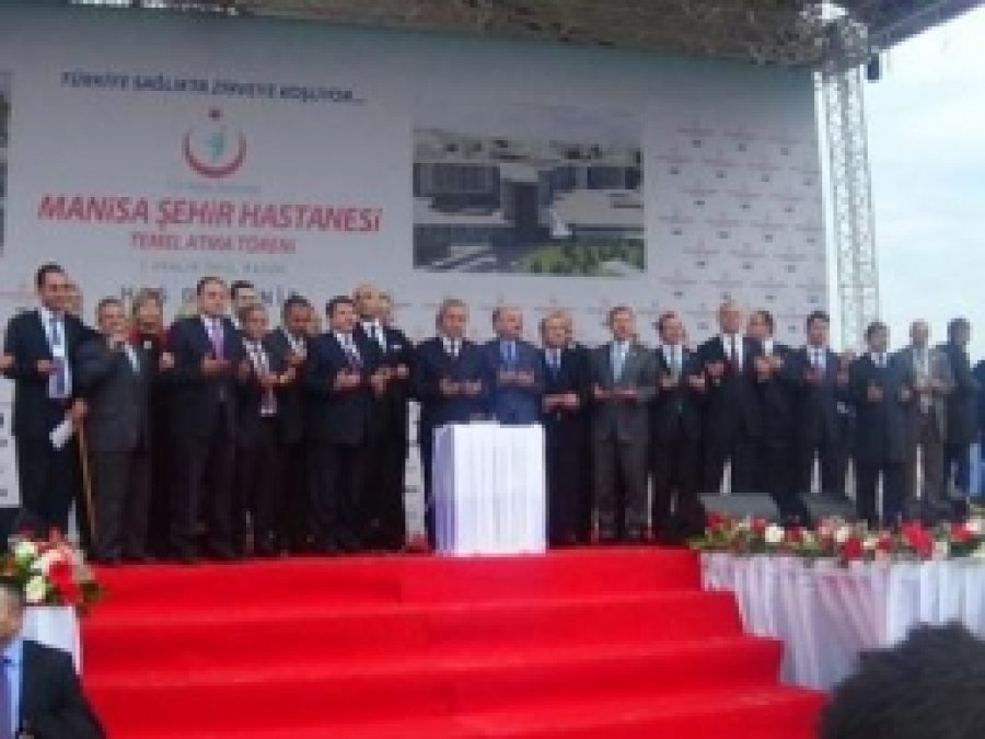 Manisa Şehir Hastanesinin Temeli Atıldı 