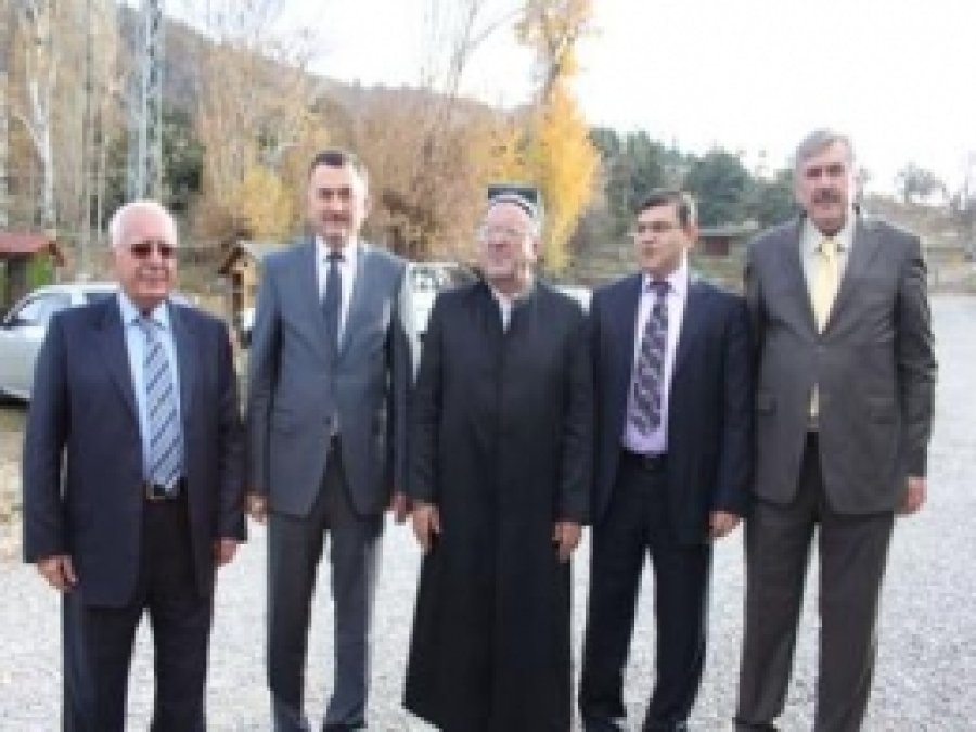Tacikistan Baş Müftüsü Beyşehir'i Ziyaret Etti