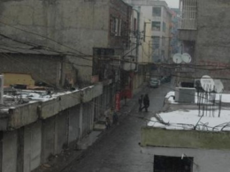 Batman Merkeze Mevsimin İlk Karı Yağdı