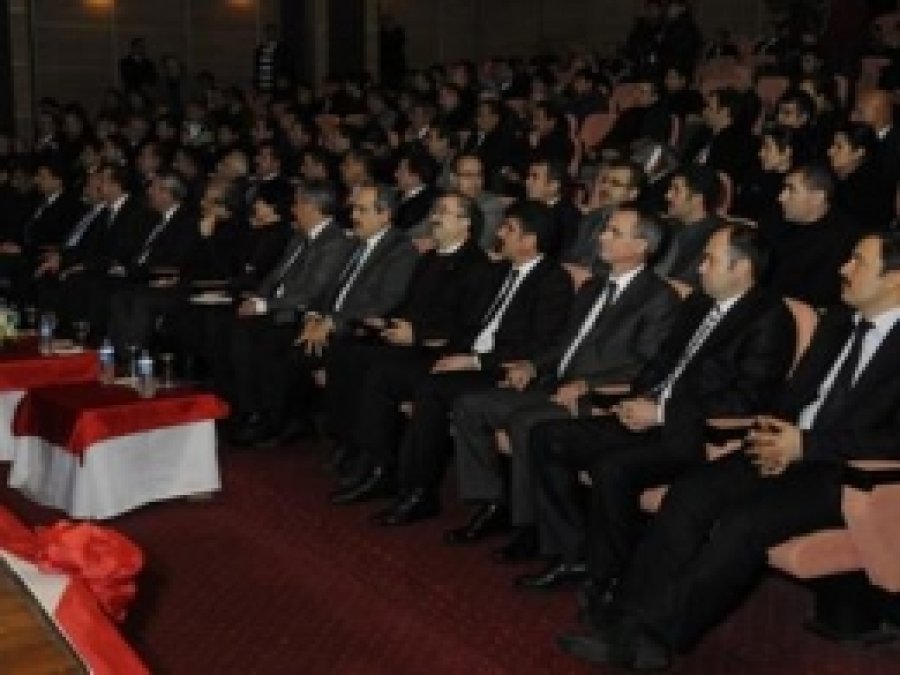 'Bediüzzaman' Sempozyumu Başladı