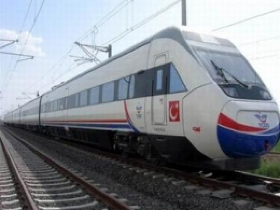 Yerli Hızlı  Trenler 2018'de Raylarda Olacak  