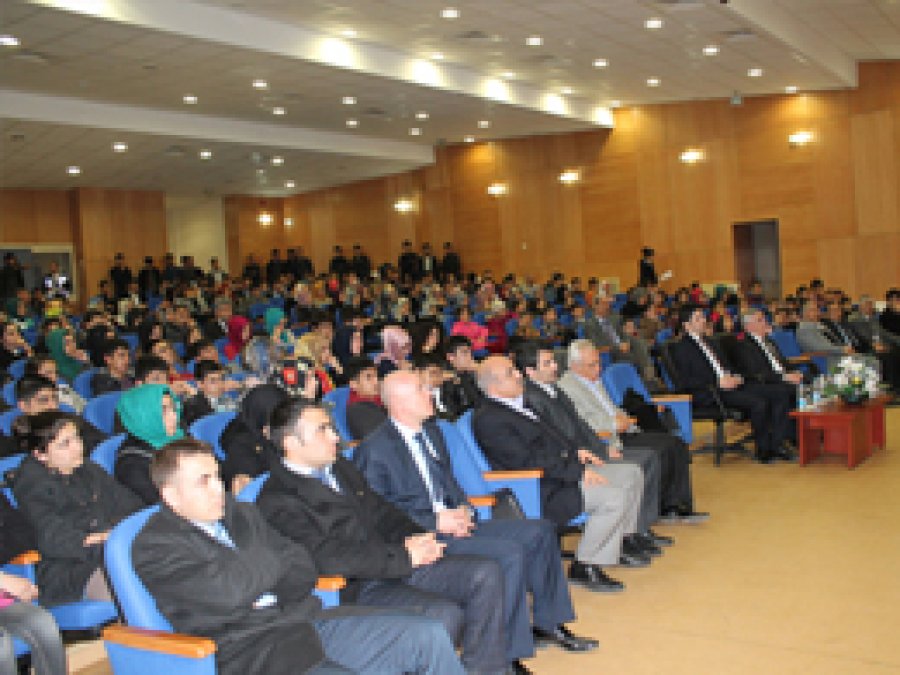 Mehmet Akif Ersoy Bingöl'de Anıldı