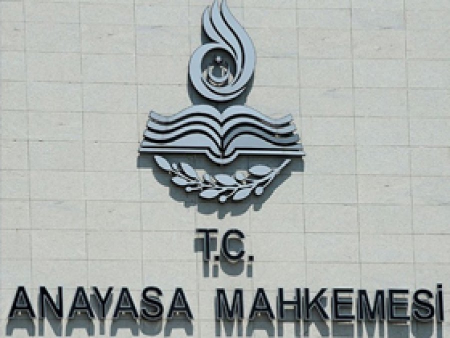 'Anadilde Savunma' Anayasa Mahkemesi'nde