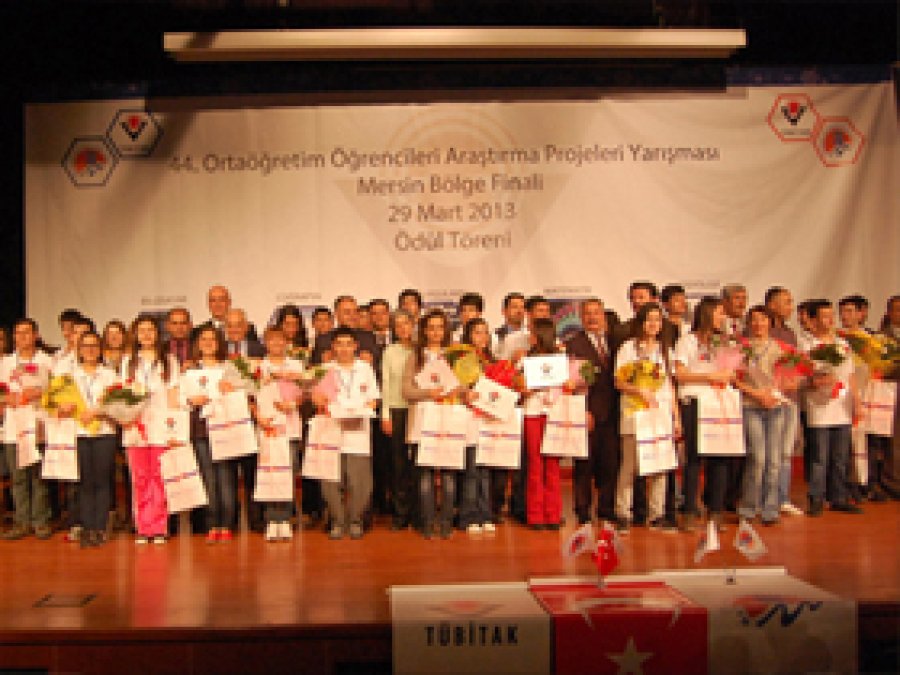 "TÜBİTAK Proje Yarışması"nda Pereceye Girenlere Ödülleri Verildi