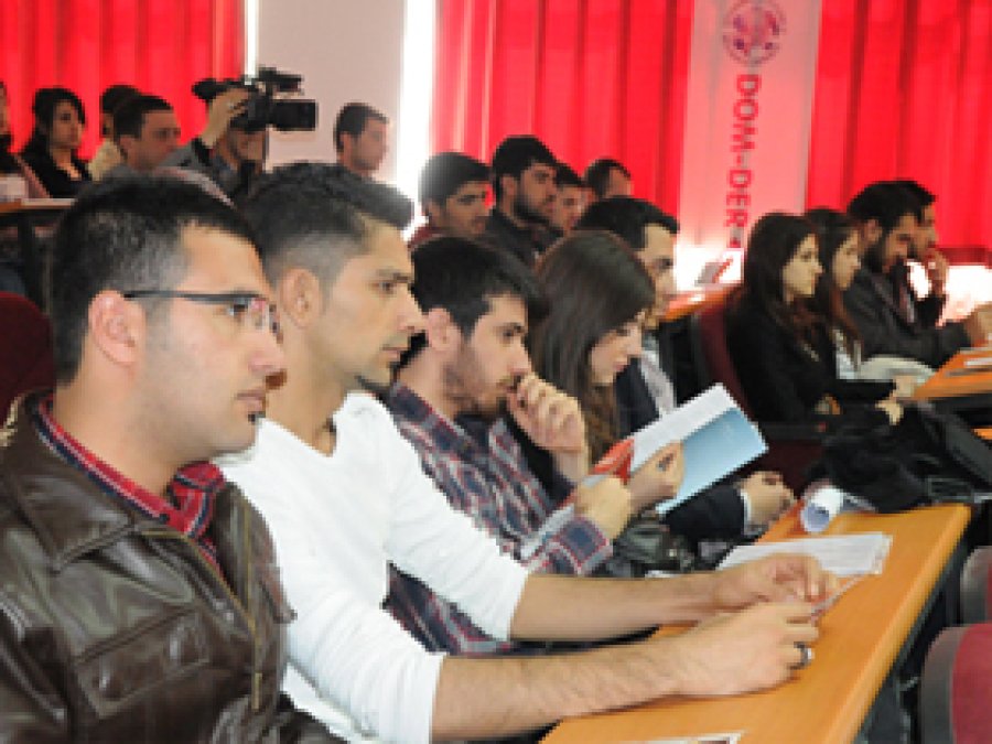 "Diyarbakır'da Otizmi Anlama Konferansı"