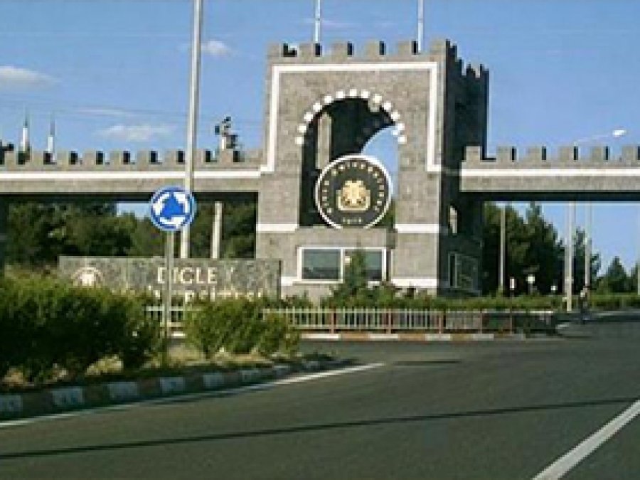 Dicle Üniversitesi'nde Eğitime 3 Gün Ara Verildi
