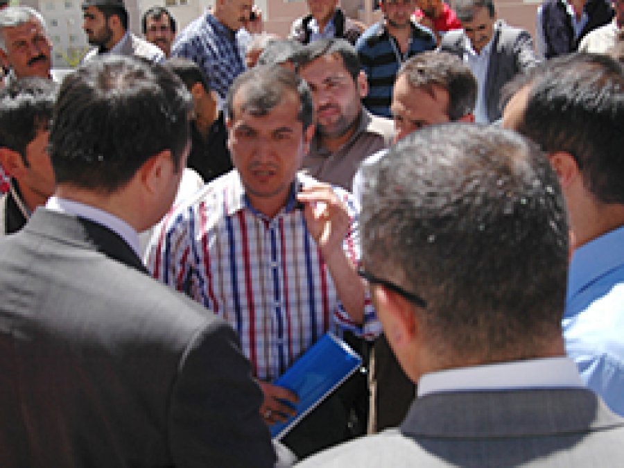 Alacakları Ödenmeyen İşçilerden Eylem