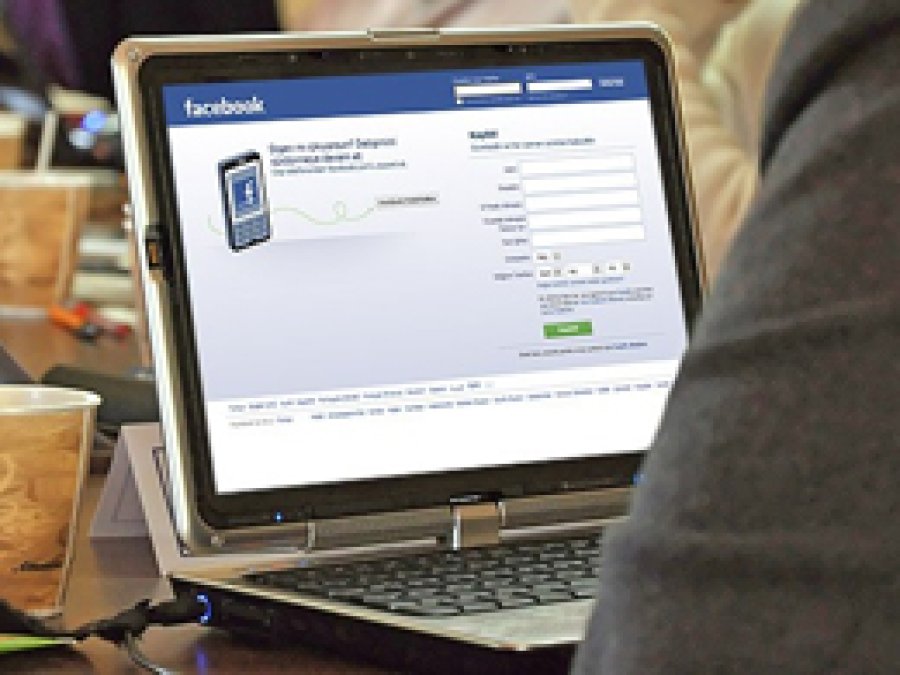 Facebook'tan Virüs Uyarısı