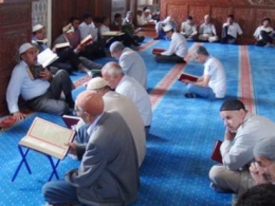 'Kur'an-ı Yaşayarak Geçirmek İstiyoruz'