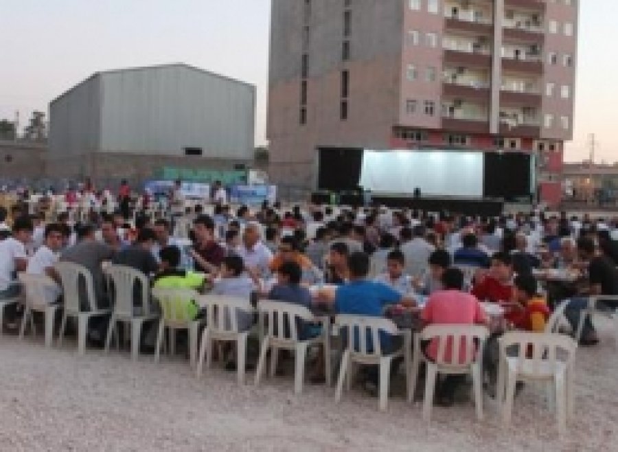 Kızıltepe'de İftar Çadırı Kuruldu
