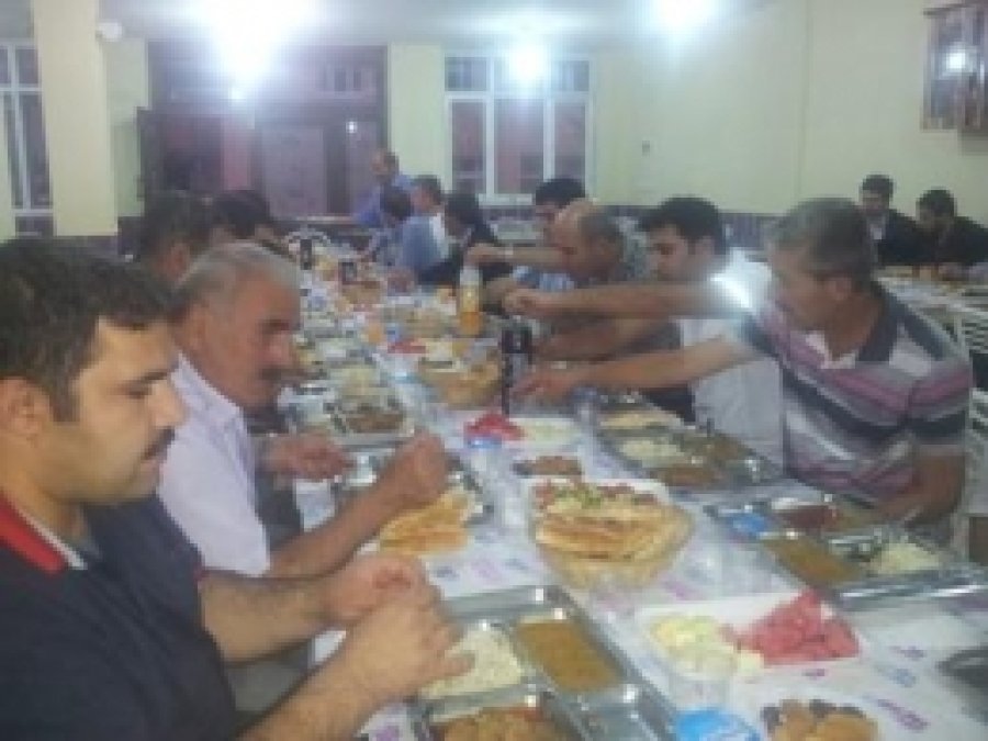 Çatak Müftülüğünden İftar Yemeği
