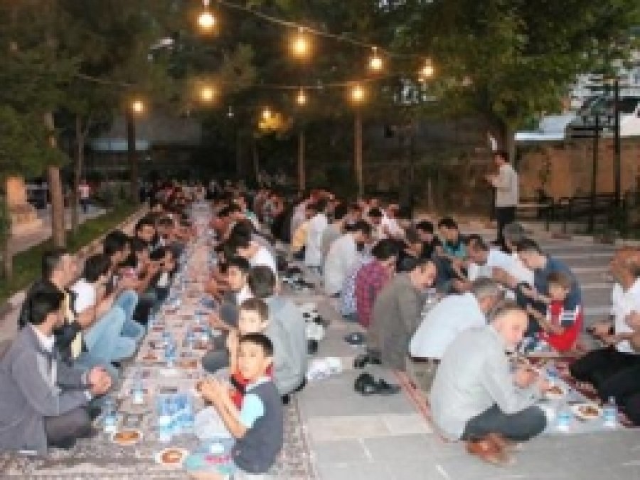 Kütahya'da Mısır Ve Suriye İftarı