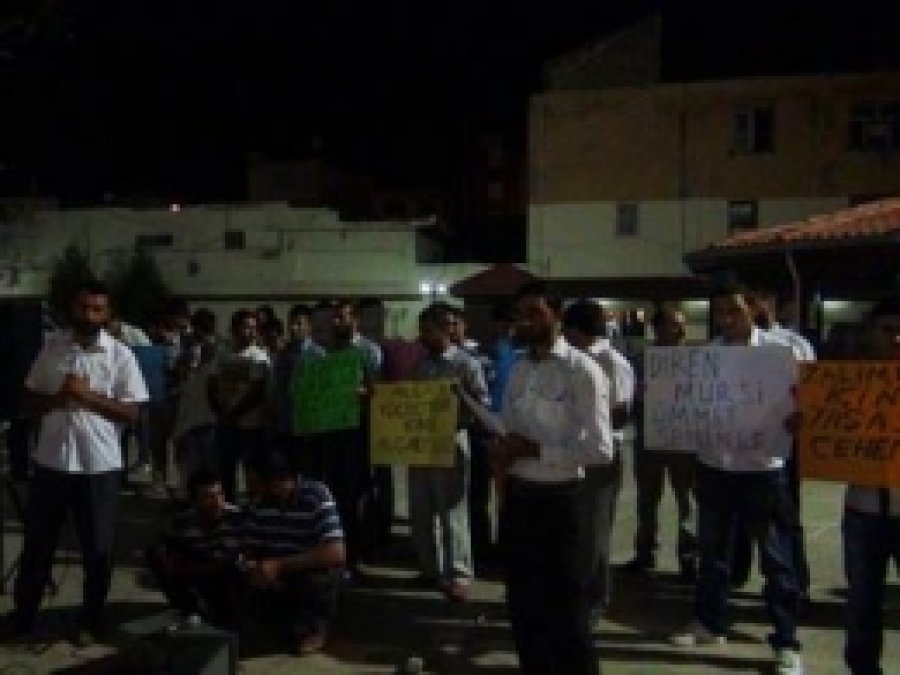 Mısır'da Katledilenler İçin Gıyabi Cenaze Namazı