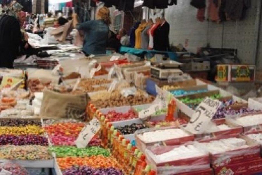 Vatandaşlar Bayram Alışverişinde