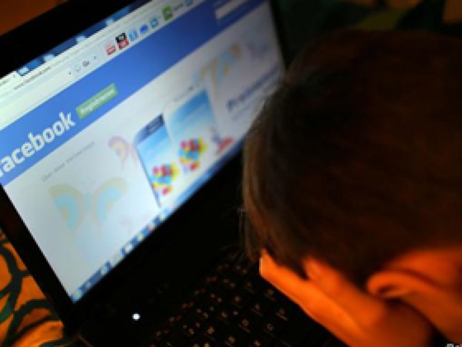 Facebook Mutsuz Ediyor