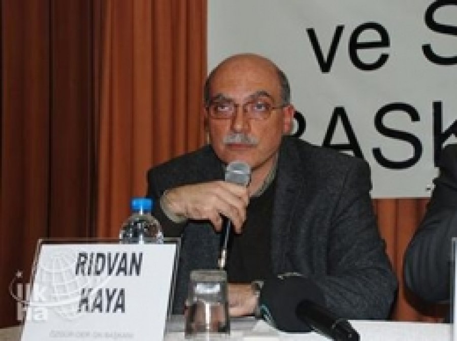 "Okullarda Ant Dayatmasına Son Verilsin!"