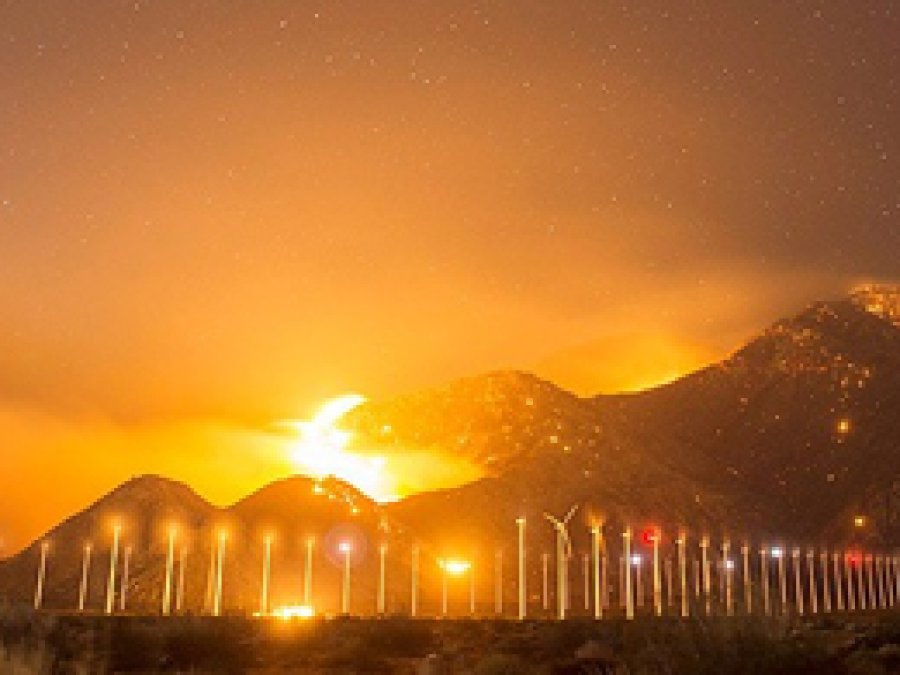 California'da 1020 Kilometrekarelik Alan Kül Oldu
