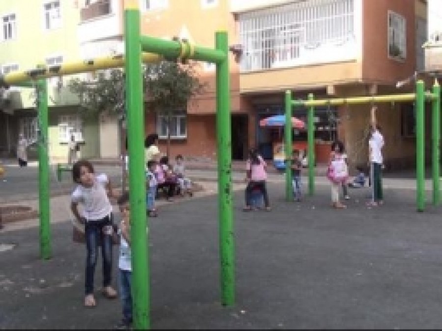 Park Var Ama Salıncak Yok!