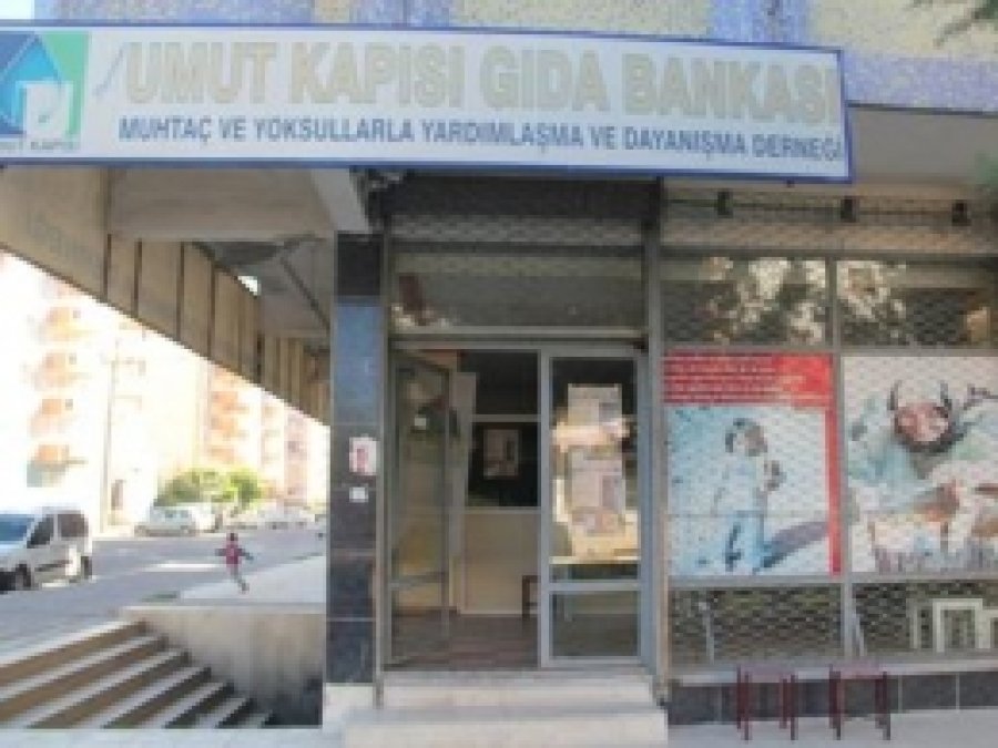 Diyarbakır Umut Kapısından 543 Aileye Yardım