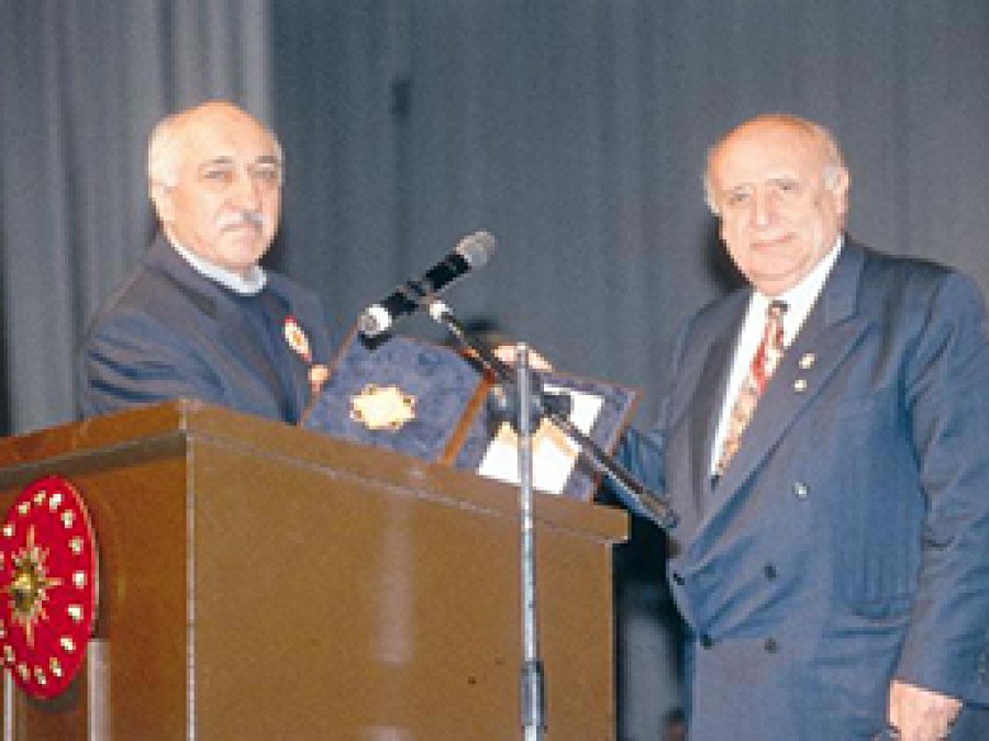 'Bir Devlet Gibi Örgütlenmişler'