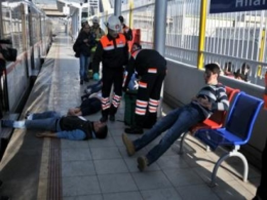 İZBAN'da Yangın Tatbikatı Yapıldı