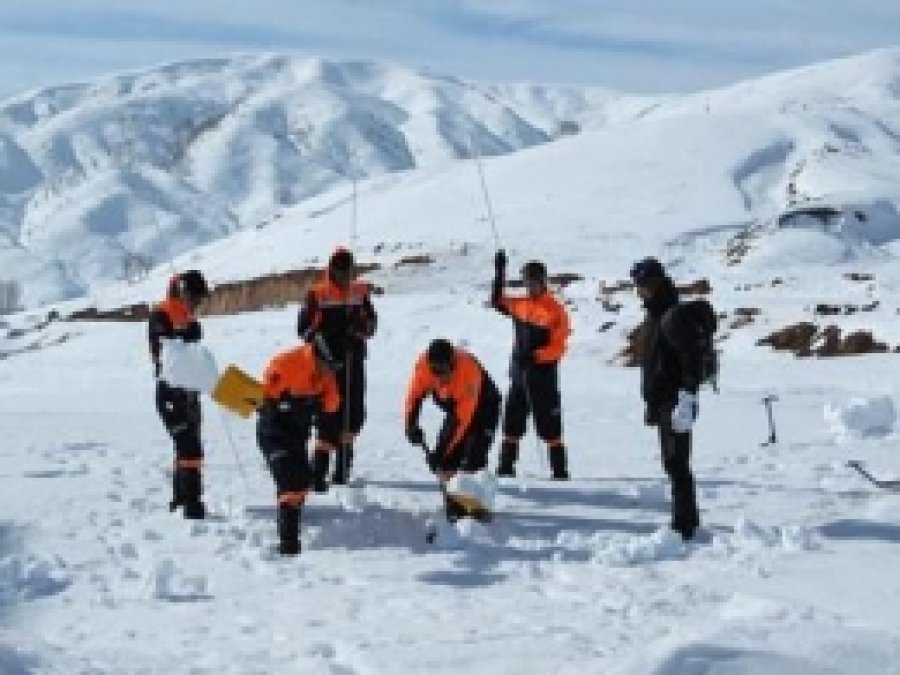 AFAD Personeline Kış Arama Kurtarma Eğitimi Verildi