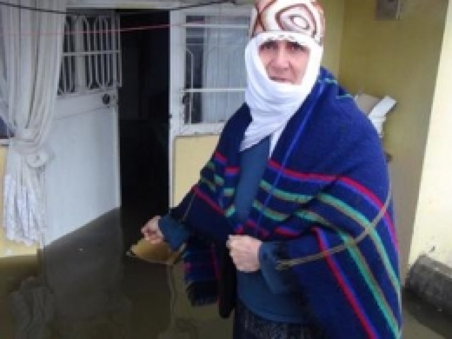 Evi Su Basan Kimsesiz Kadın Yardım Bekliyor