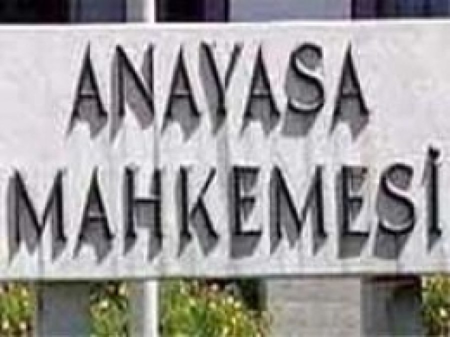 AYM'den Ana Dilde Savunma Kararı