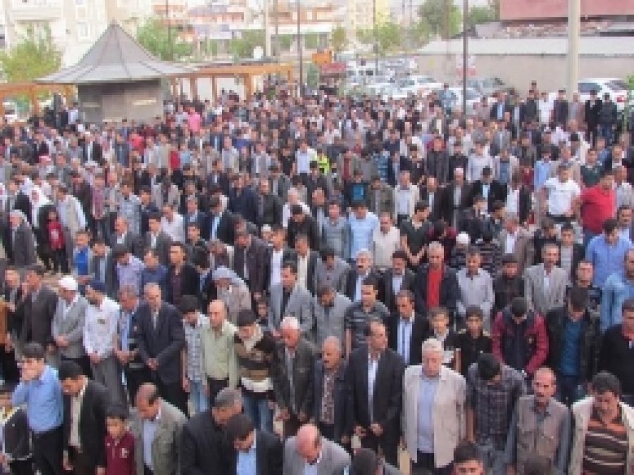 Siverek'te Camiler Doldu Taştı