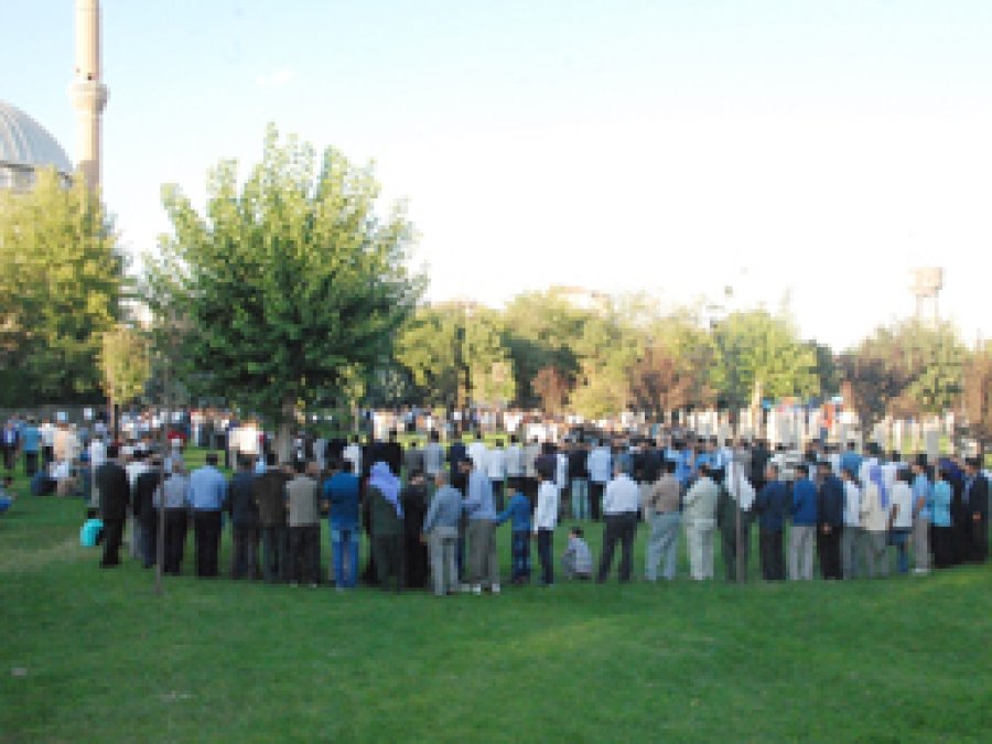 Diyarbakır'da Görkemli Bayramlaşma
