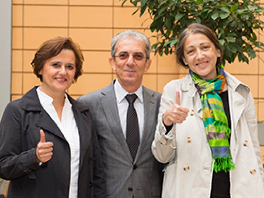 Gazeteci Arkadaşına Böbreğini Verdi