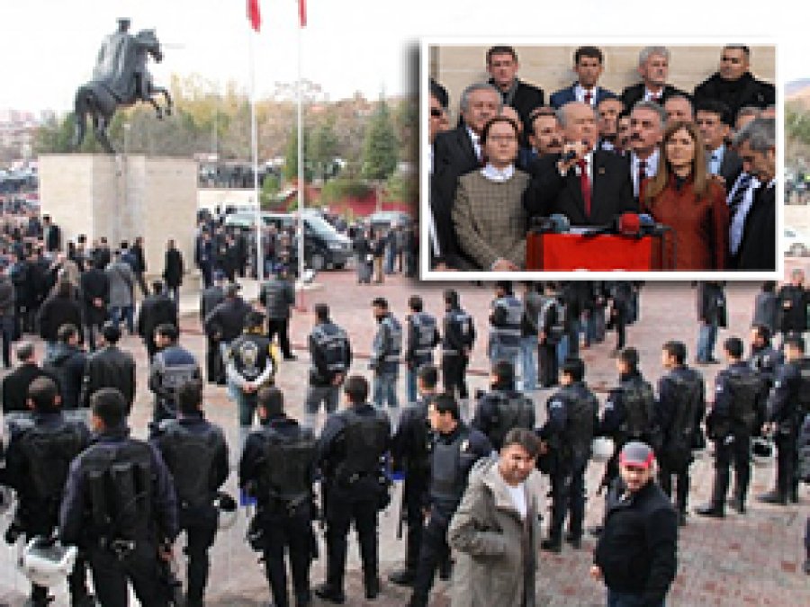 Bahçeli Dersim'de Polise Hitap Etti