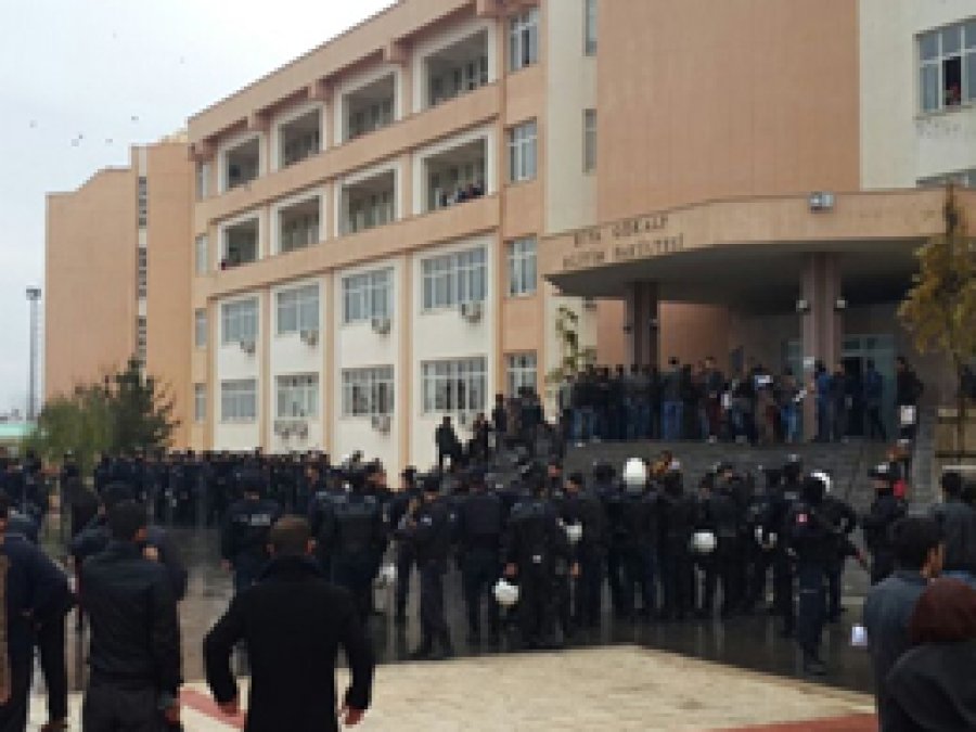 Bilge Gençlik Kulübü Standına Saldırı