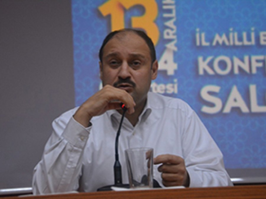 'Kur'an-ı rehber edinmemiz lazım'