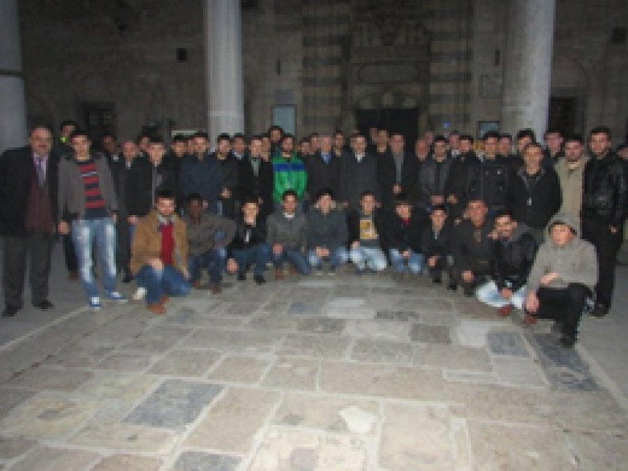 Öğrenciler Sabah Namazında Buluştu