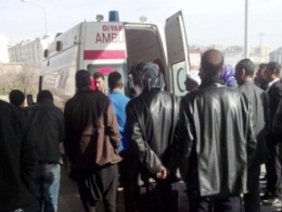 Ergani'de Otomobil Takla Attı: Bir Ölü