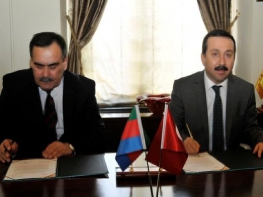 Azerbaycan ile Öğretim Üyesi Değişimi