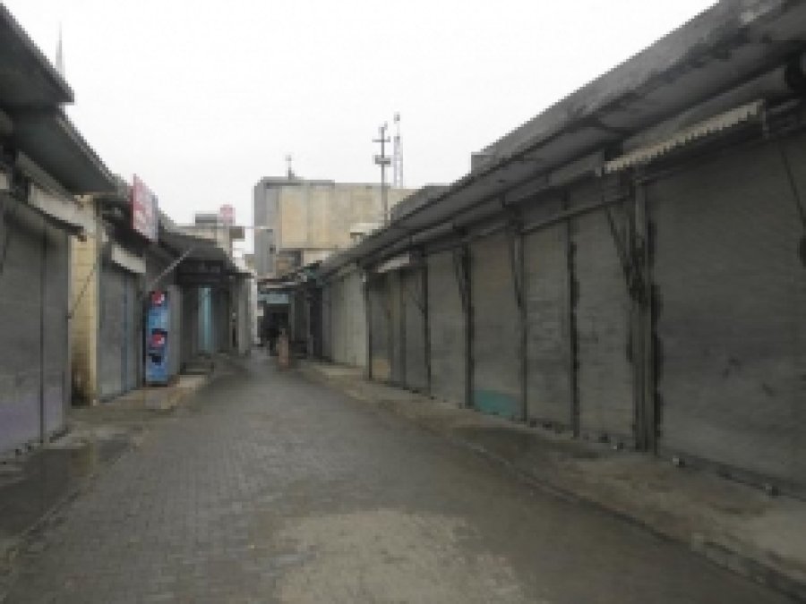 Halkın Emeğiyle Oynayıp Zorla Kepenk Kapattırdılar