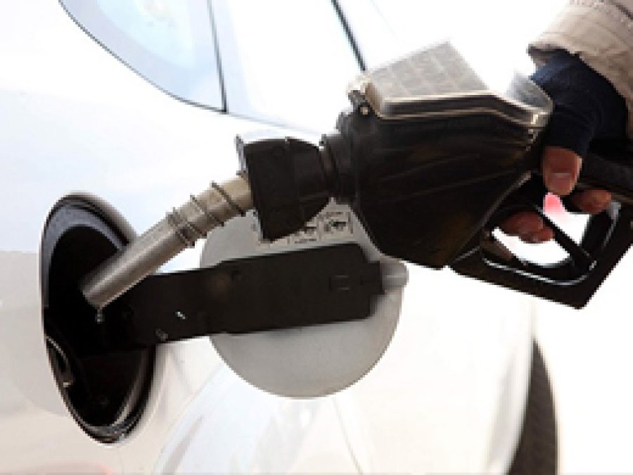 Ham Petrol İthalatı Azaldı, Akaryakıt Satışları Arttı