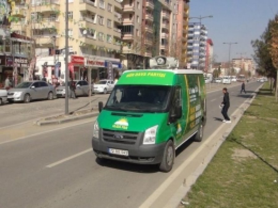 HÜDA PAR Batman Seçim Minibüsü Yola Koyuldu 