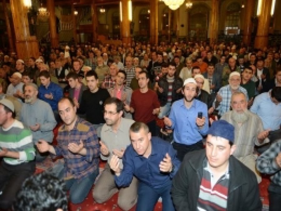 Tahir Büyükkörükçü Hocaefendi Anıldı