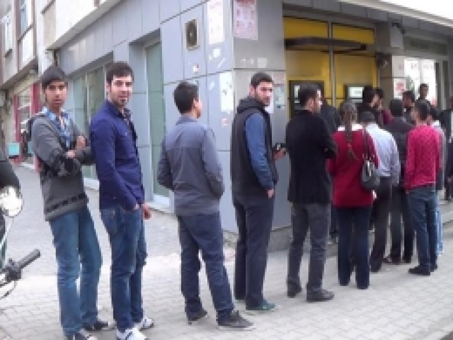 Binlerce Öğrenciye Bir ATM