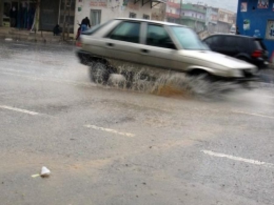 Şanlıurfa'da Sevindiren Yağmur