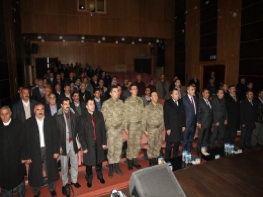 Varto'da Muhtarlara Arazi Toplulaştırılması Anlatıldı