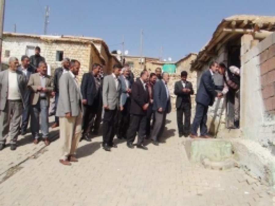 'Kürdüm Deyip Kürtlere Hizmet Etmeyen Yalan Konuşuyor'
