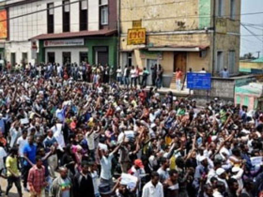 Fransa, Sudan'da Protesto Edildi