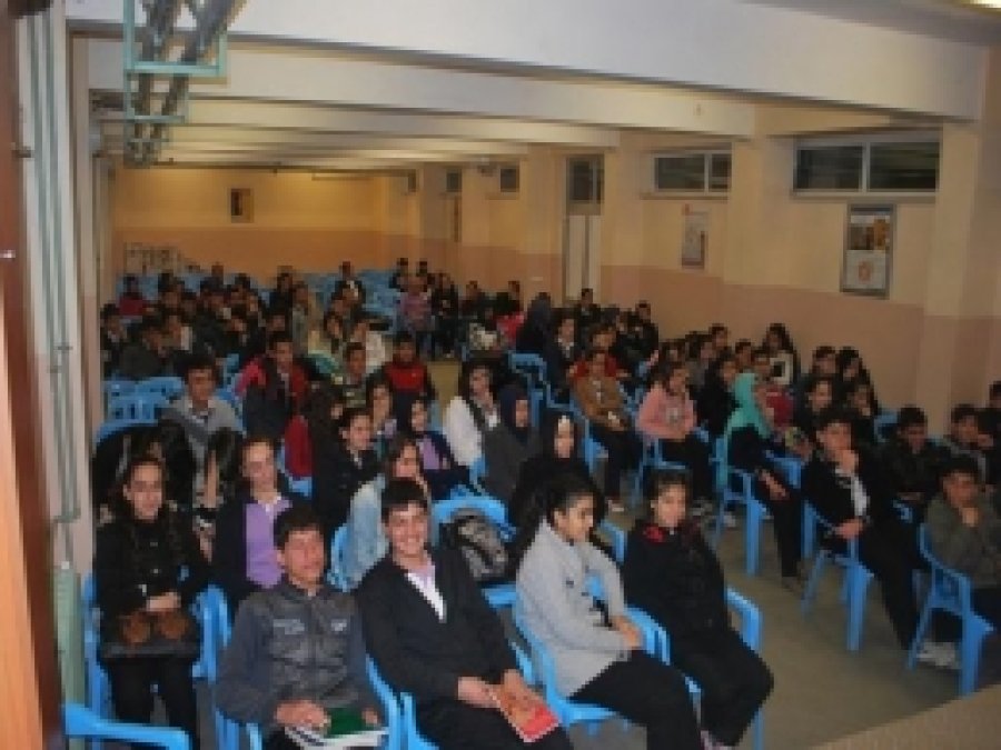 Öğrencilere Hayvan Hakları Semineri Verildi