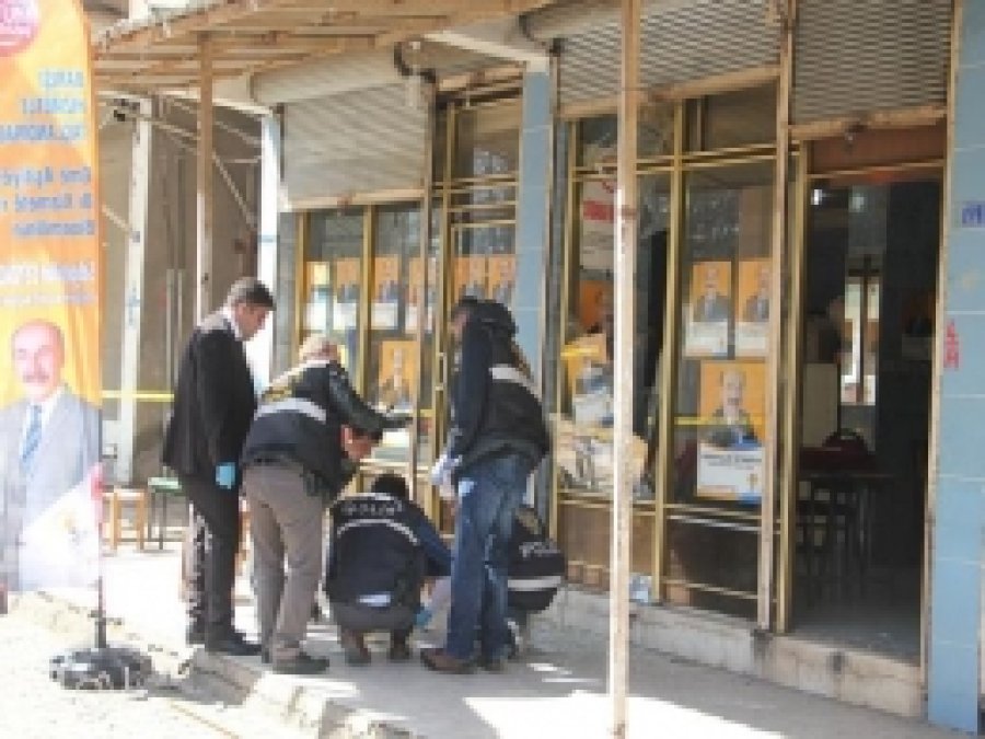 AK Parti Seçim Bürosuna Bombalı Saldırı