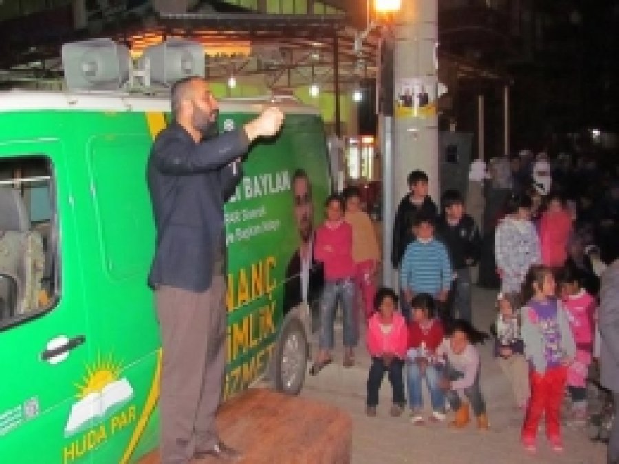 Siverek HÜDA-PAR'ın Mahalle Toplantıları Devam Ediyor